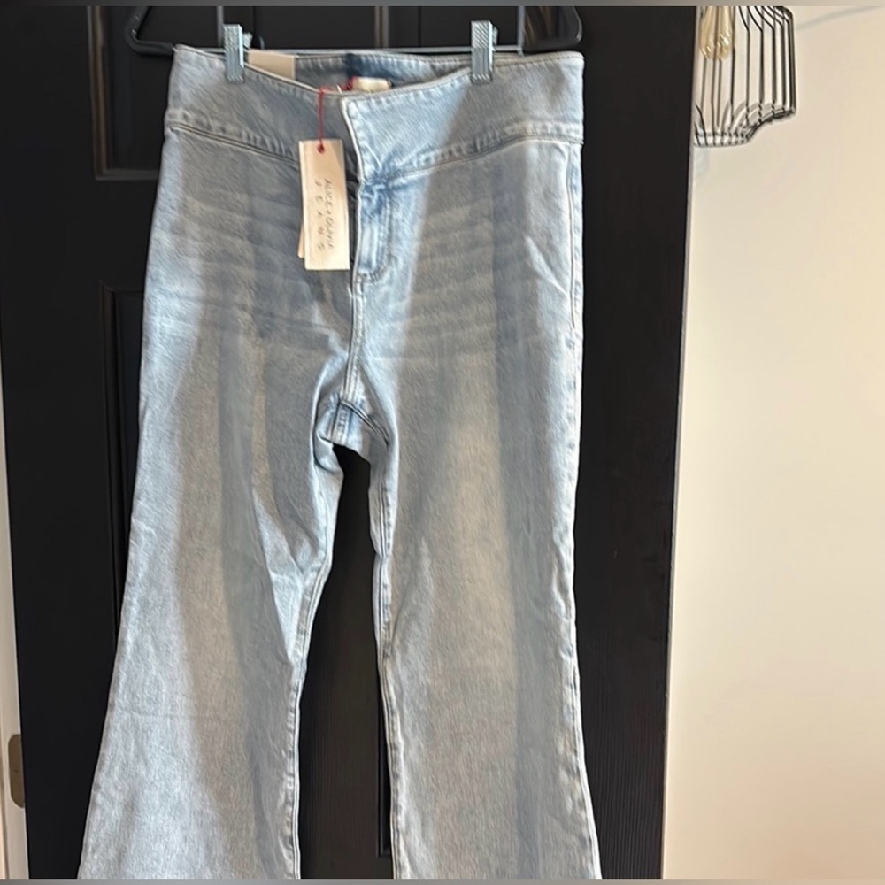 Alice & Olivia NWT SZ 32 jeans - Picture 5 of 7